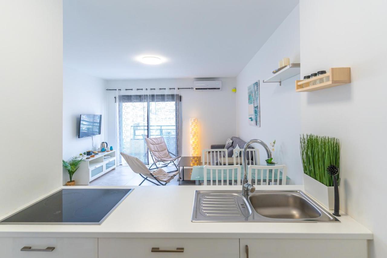 Modern 2-Bedroom Apartment With Stunning View Costa Adeje  ภายนอก รูปภาพ